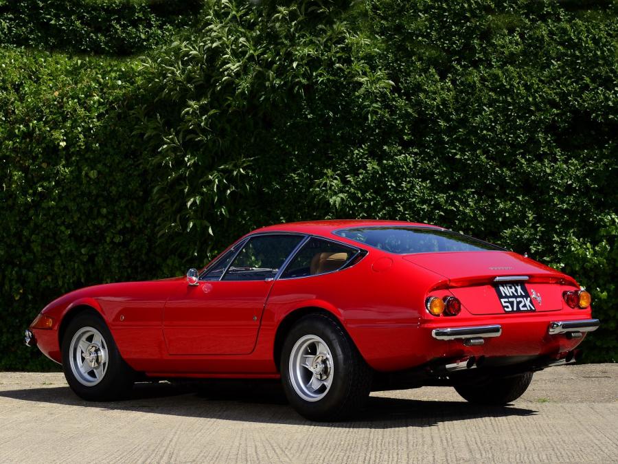  Ferrari 365 GTB/4 Daytona 1971 года  (UK) (фото 12 из 14)